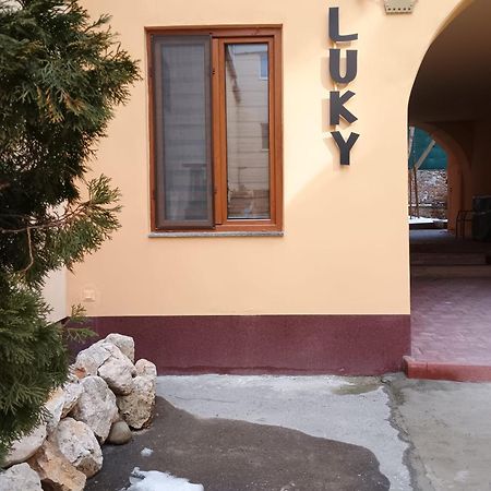 브라쇼브 Luky 12 아파트 외부 사진