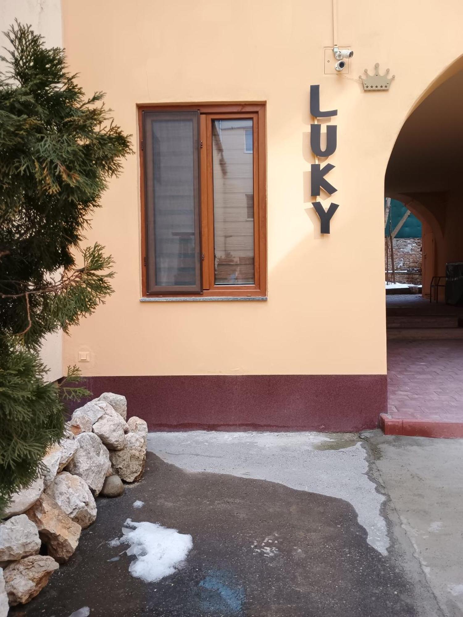 브라쇼브 Luky 12 아파트 외부 사진